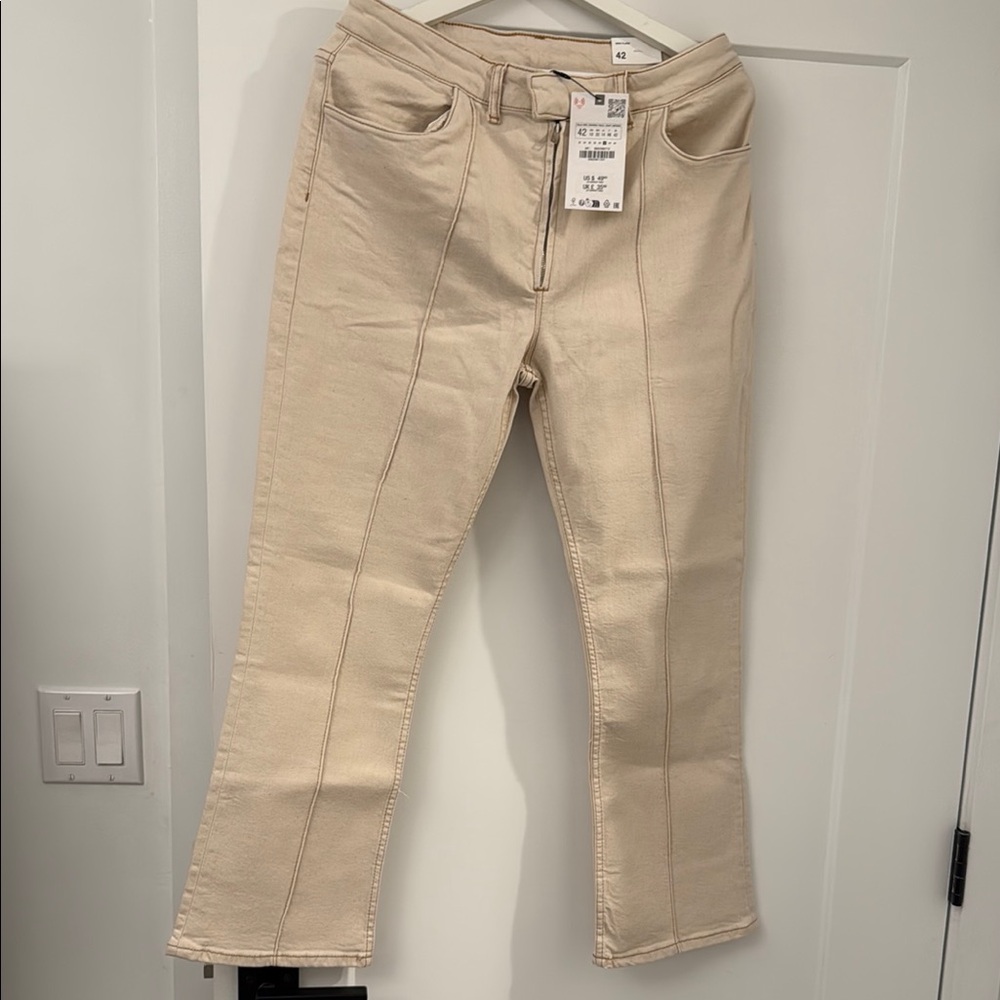 Zara Women's Beige Jeans